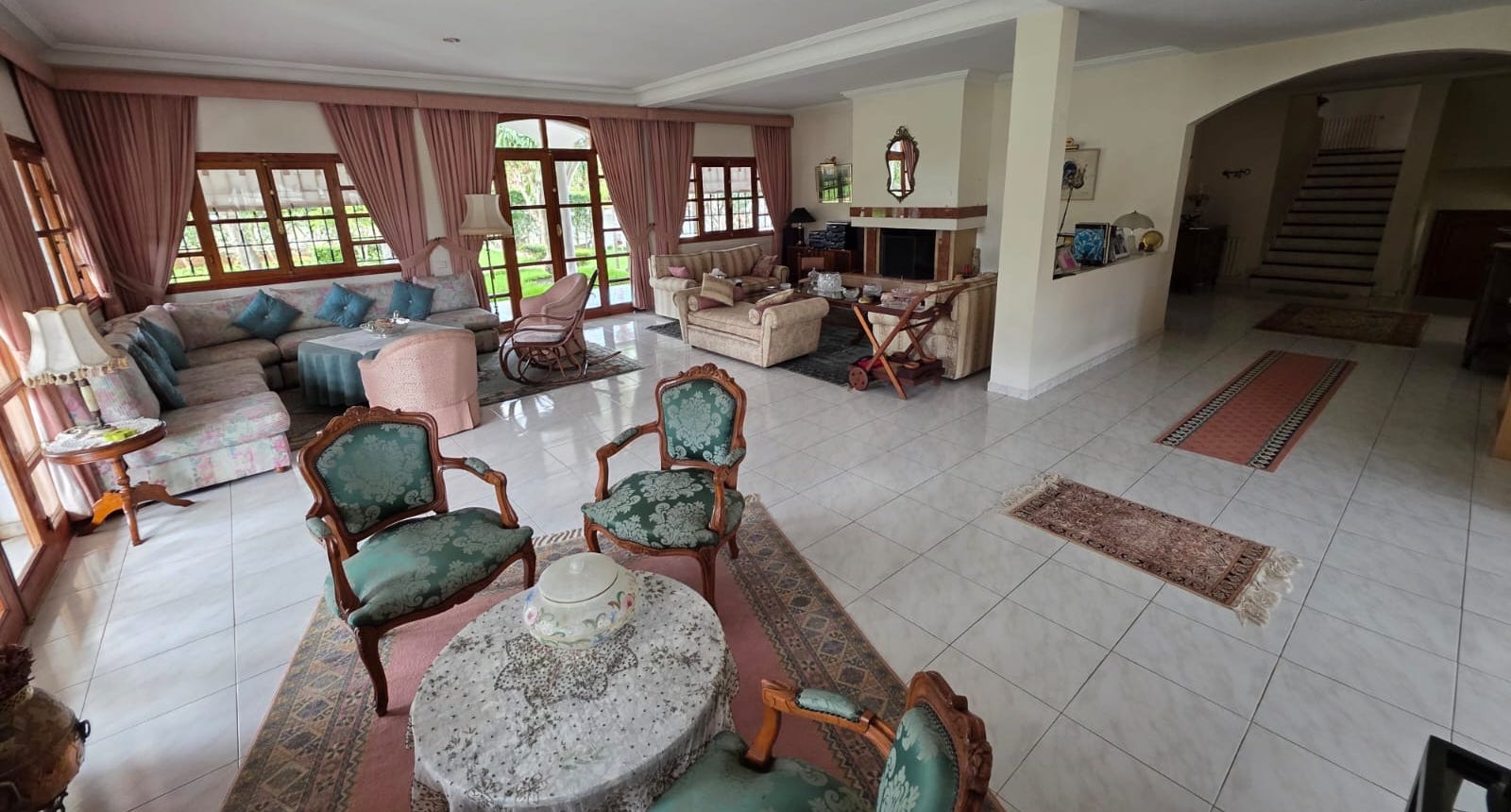 Coquette Villa Provençale À Vendre (souissi)