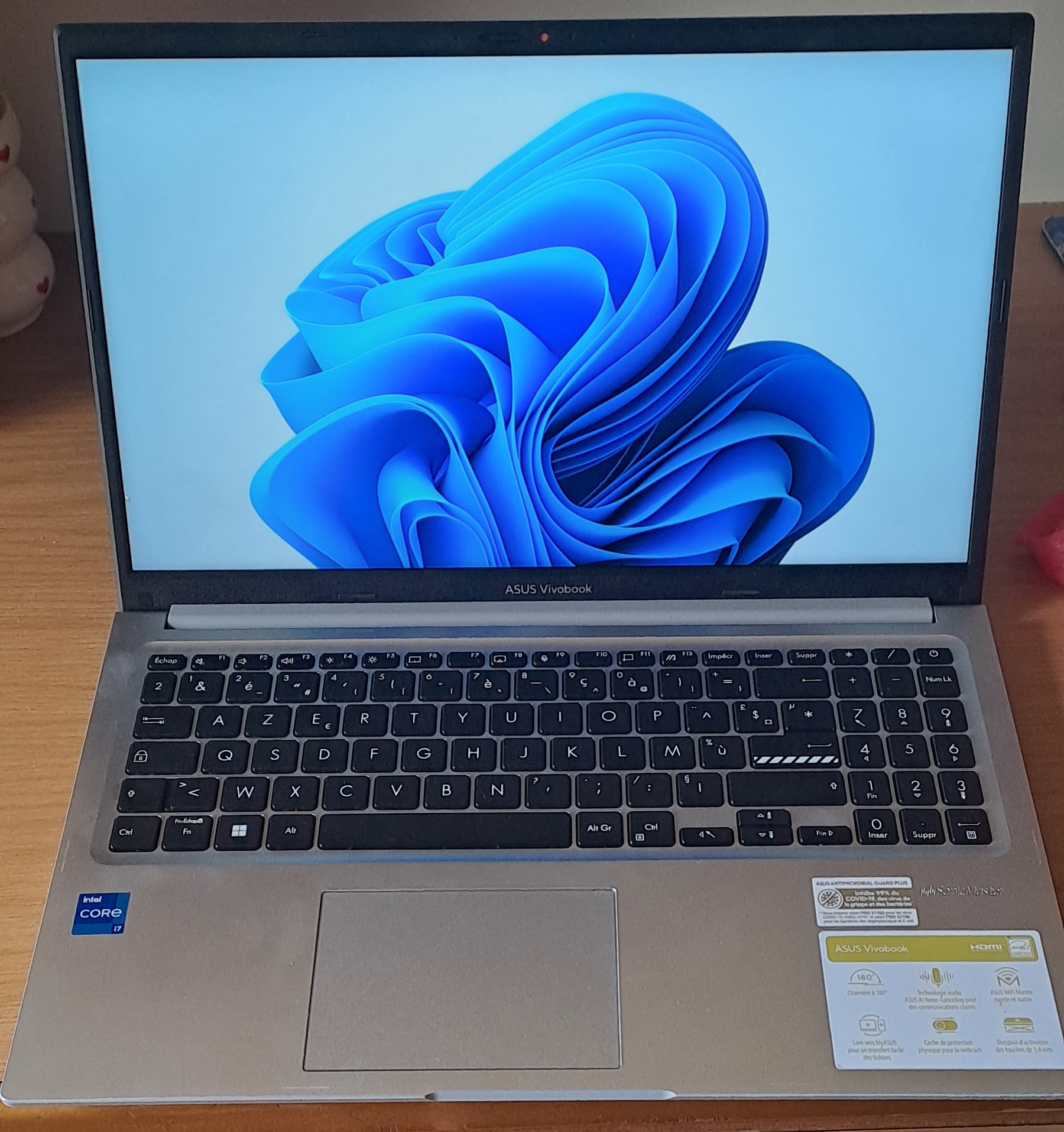 BRAND NEW ASUS Vivobook 15 i7 13th,16GB RAM,SSD 1TB negotiable price.